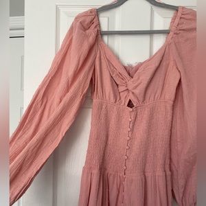 ASTR the label, Long Sleeve Twist Bust Dress, Soft Pink. BRAND NEW, NEVER WORN